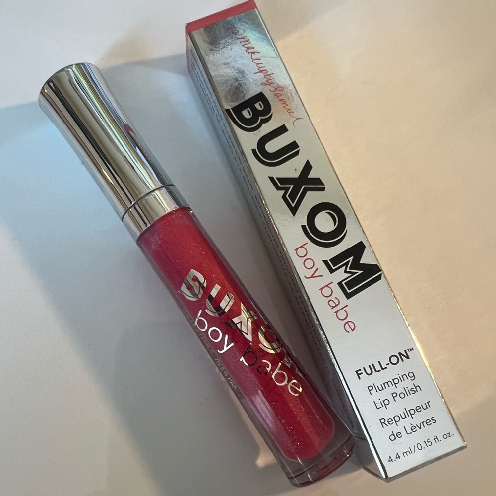 Buxom full on plumping lip gloss in Samuel